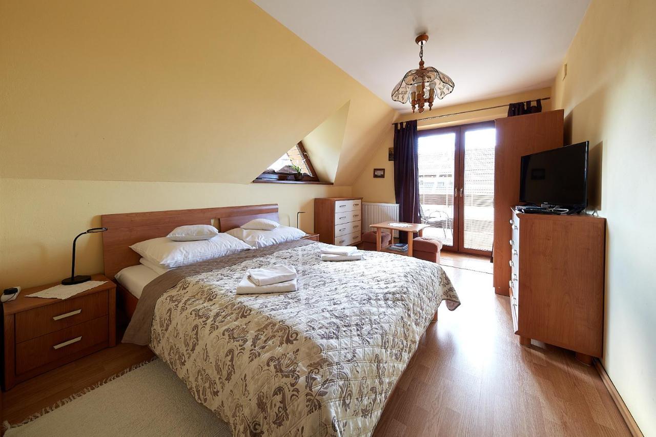 Apartament 1010 M ゾンプ エクステリア 写真