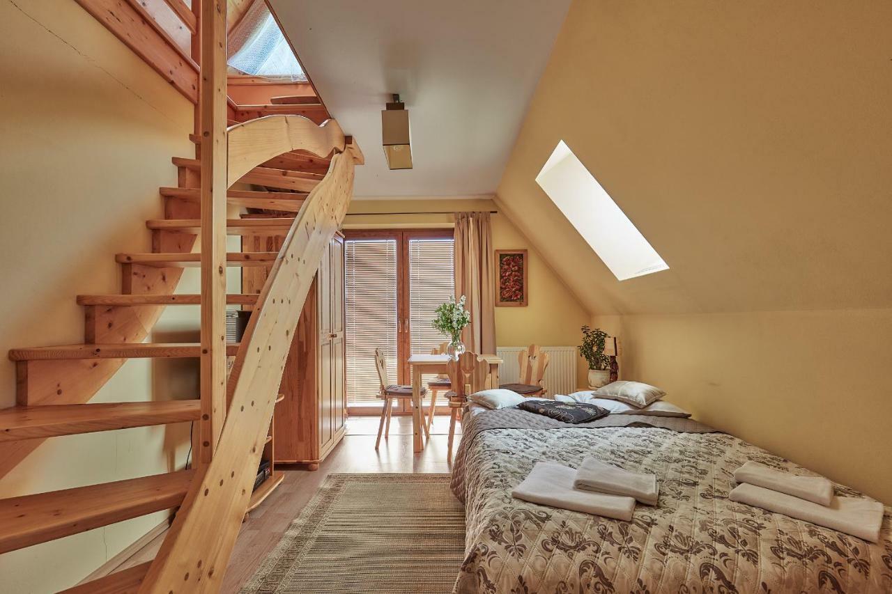 Apartament 1010 M ゾンプ エクステリア 写真